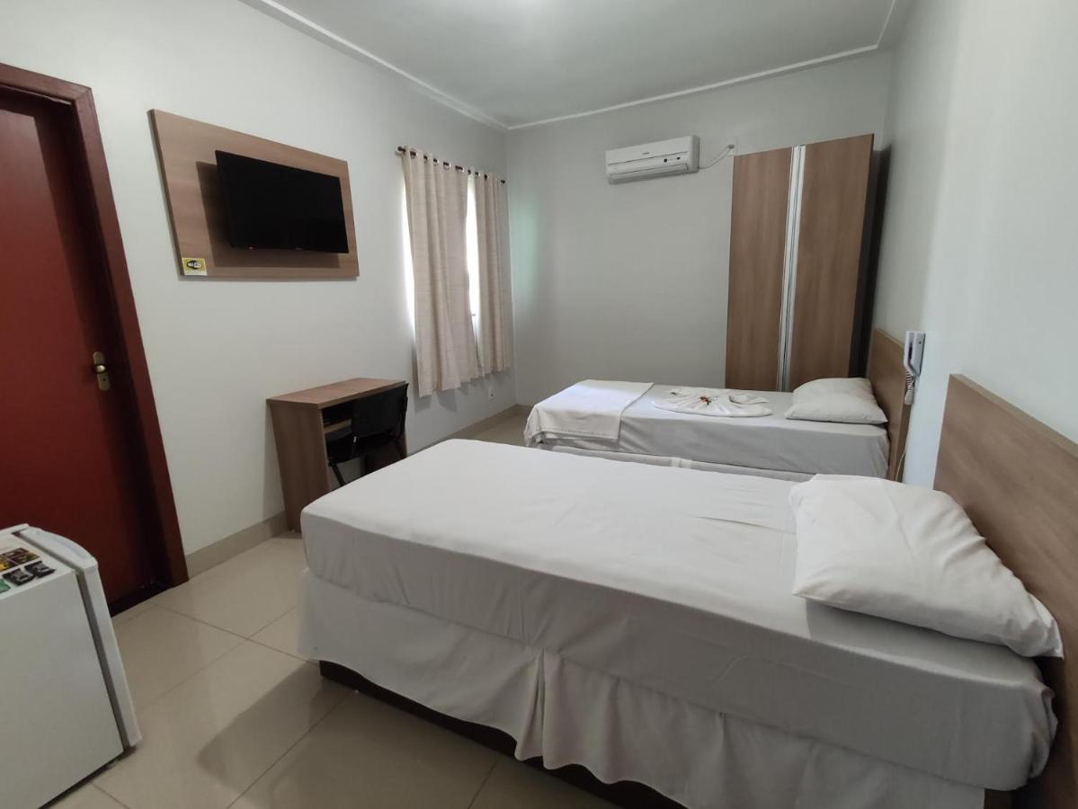 Cemarim Hotel Catalão Eksteriør bilde